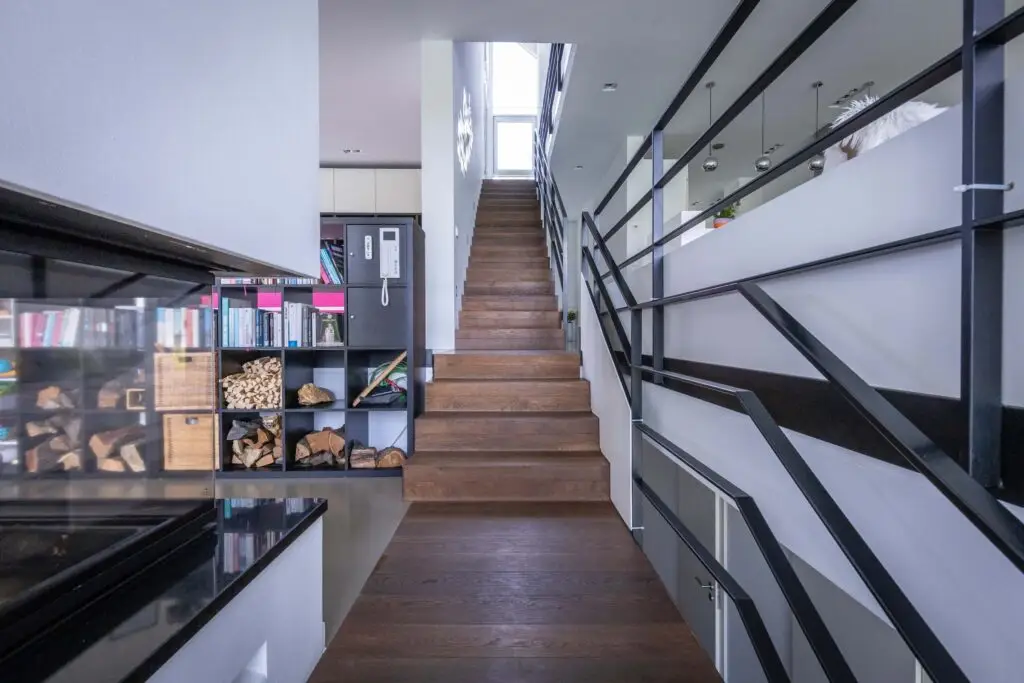 Blick auf die Treppe im Wohnbereich - Foto & Film Location